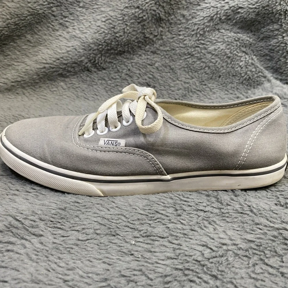 Vans Unisex Authentic Sneakers Grey Lace‎ Up W 7 M 5.5